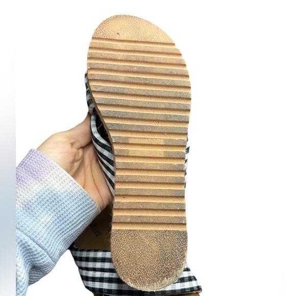 Olivia Miller Women's Cross Strap Espadrille Flatform Slide On 2 Inch Sandals 7 - Picture 2 of 7